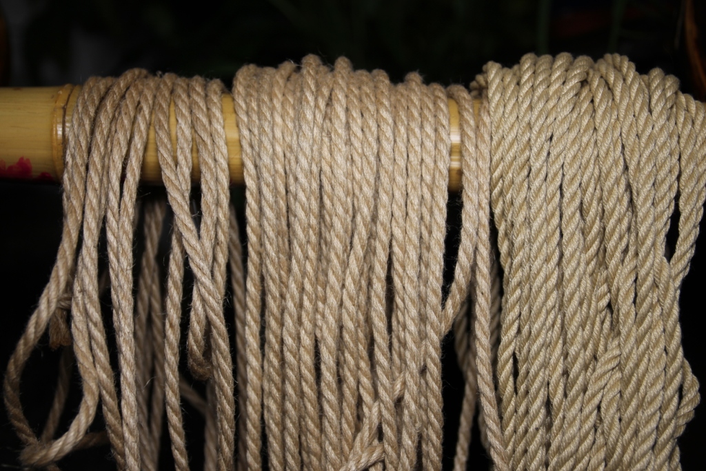 ESINEM Rope: Bondage and shibari supplies